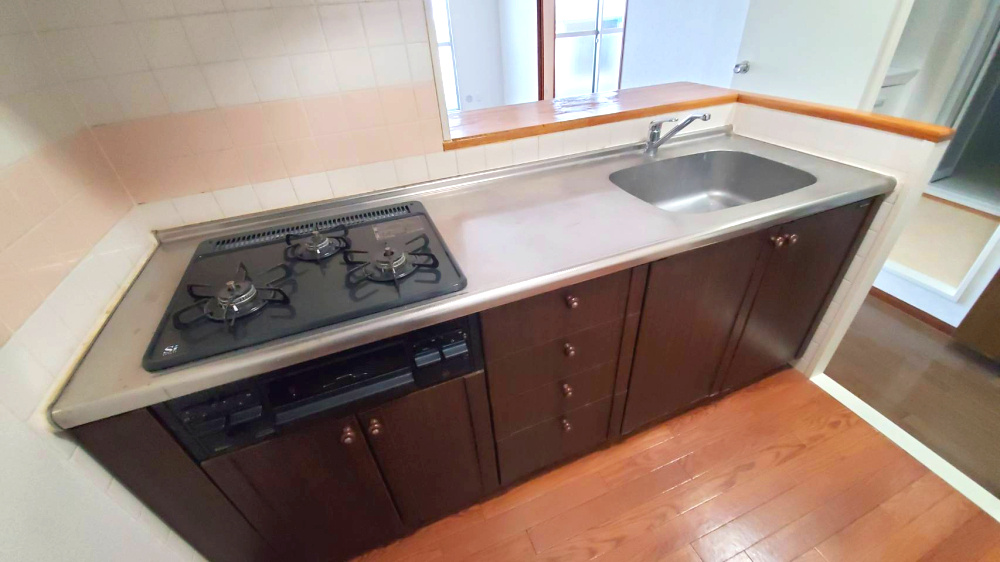 ダイアパレスビッグウィング深谷（内装一部リフォーム済）のキッチン