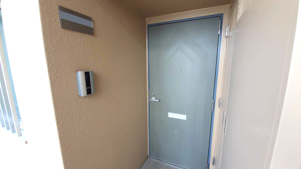 ダイアパレスビッグウィング深谷（内装一部リフォーム済）の玄関