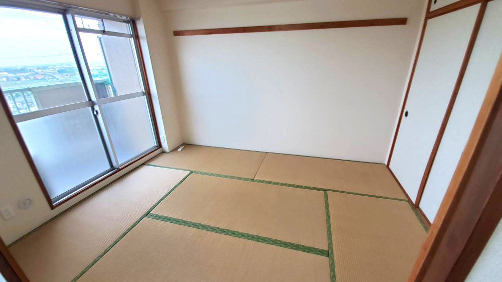 ダイアパレスビッグウィング深谷（内装一部リフォーム済）の和室