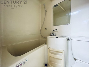 シンプルで機能的なユニットバスです！