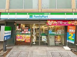 ベェレハーモニー東武練馬の周辺|ファミリーマート　東武練馬駅南口店まで312m 
