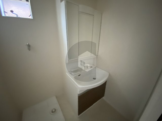 荒本フラワーレジデンスの独立洗面台