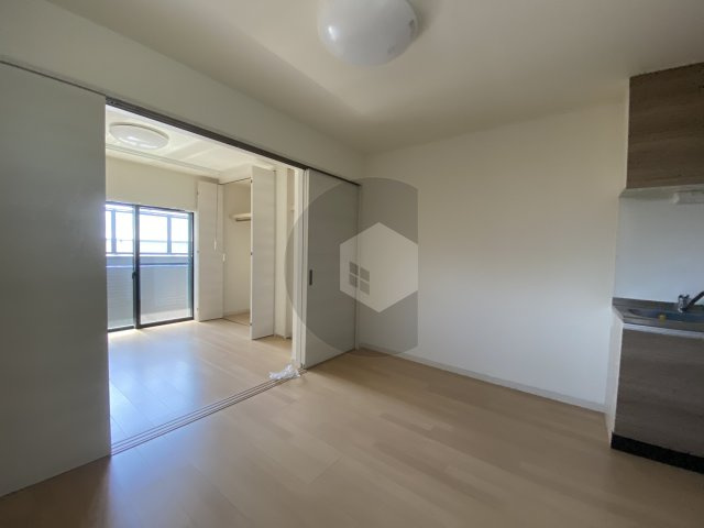 荒本フラワーレジデンスの居間・リビング