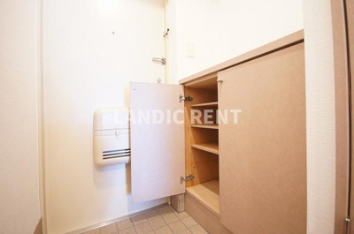 【玄関】 | グラヴィス平尾