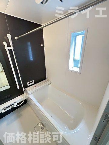 【新築戸建】札幌市北区新琴似7条5丁目4棟の浴室|追焚機能・浴室乾燥機能完備しています。