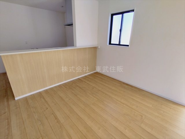 【ダイニング】 | 川越市山田　全2棟　1号棟 | 食卓を囲むダイニング