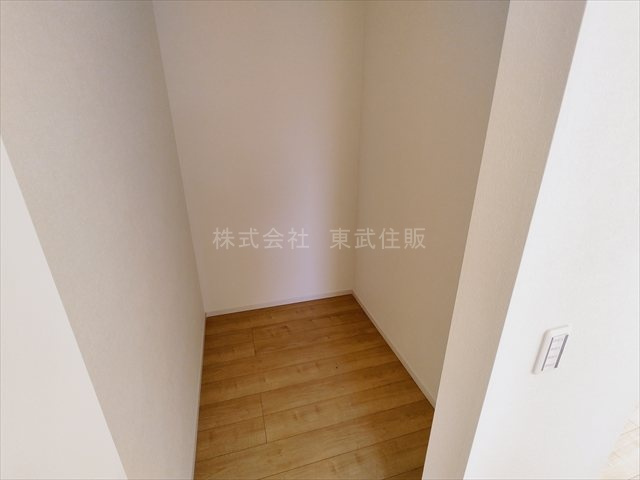 【収納】 | 川越市山田　全2棟　1号棟 | 洋室6.7帖南東側ウォークインクローゼット