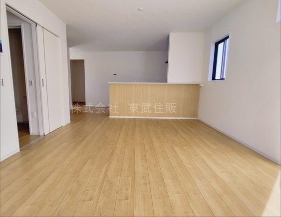 【居間・リビング】 | 川越市山田　全2棟　1号棟 | リビング