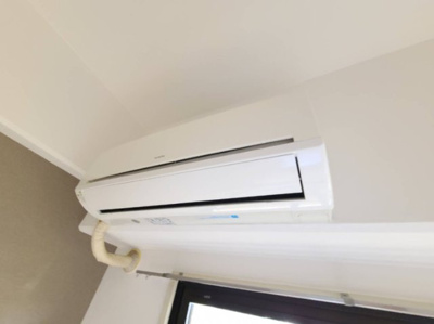 【設備】 | ロイヤルハイツ西淡路パート２ | 嬉しいエアコン付きです