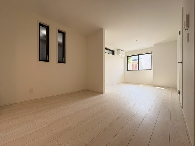 【居間・リビング】