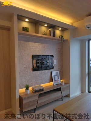 【内装】 | アルーサ北与野ノースピア上落合２号棟 | 明るい色調の室内です