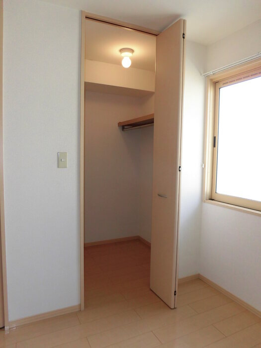 エテルナ須屋　B棟の収納