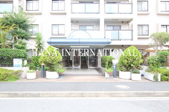 つくば５号館のエントランス