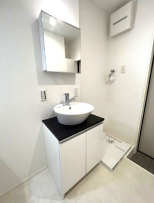 【独立洗面台】 | オアシス中野弥生町 | 嬉しい独立洗面台付き。