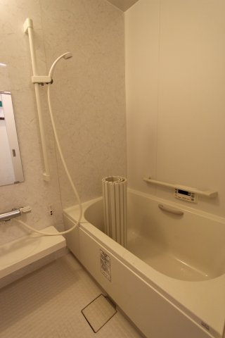 ロイヤルオーク事務所の浴室