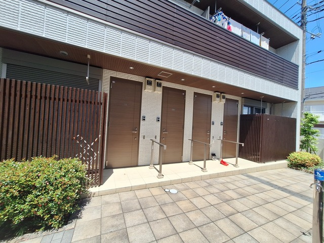 イル・ラシーヌ　北棟のエントランス