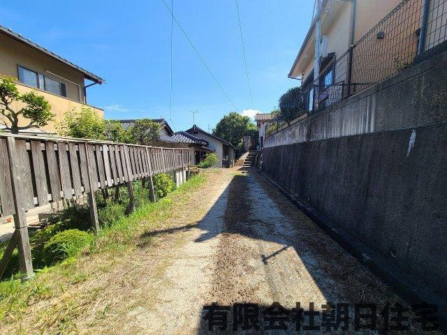 【その他】 | 矢田町平屋中古戸建 | 前面道路(私道)