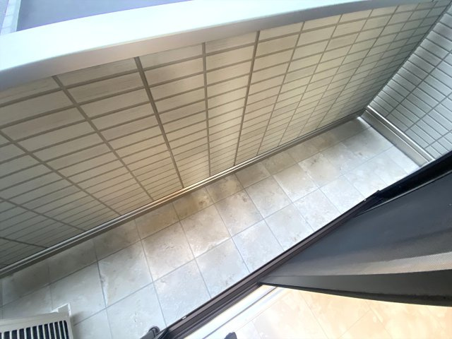 プレミア西条中央A棟のバルコニー