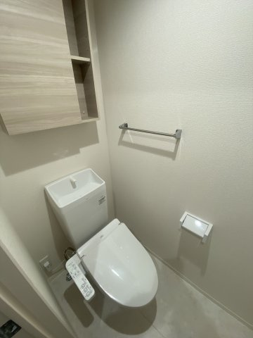プレミア西条中央A棟のトイレ