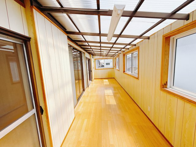 【中古戸建】前橋市下小出町の内装|サンルームのような空間☆