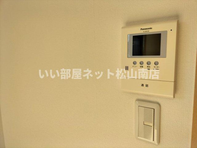 【セキュリティ】 | ルミエール竹原 Ａ棟