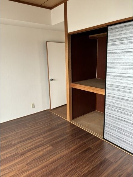高田ビルの収納