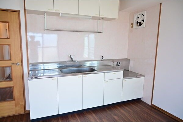 高田ビルのキッチン