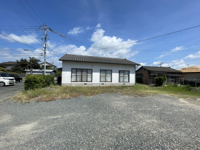 西岩崎貸家の駐車場