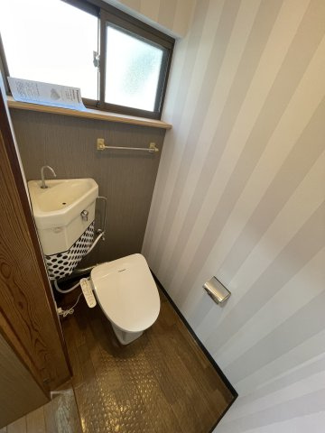西岩崎貸家のトイレ