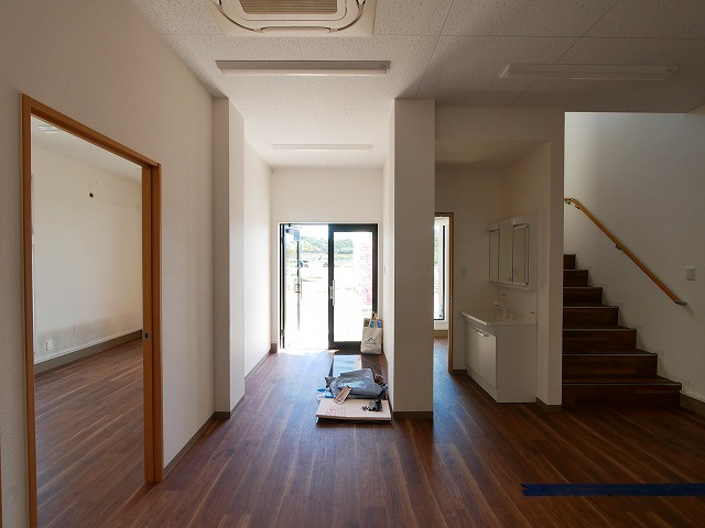 梅美台店舗の内装