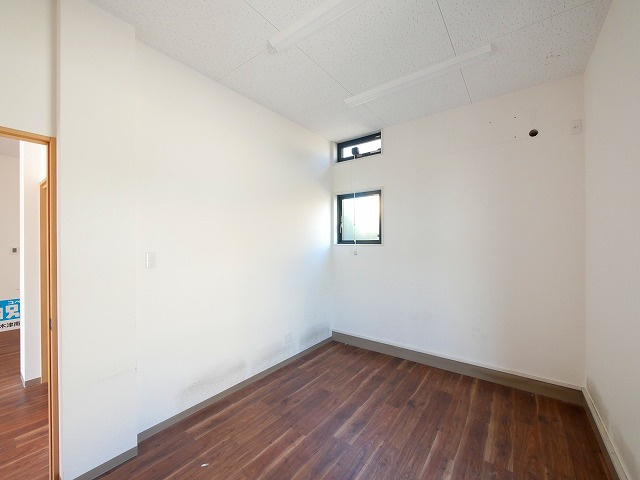 梅美台店舗の内装