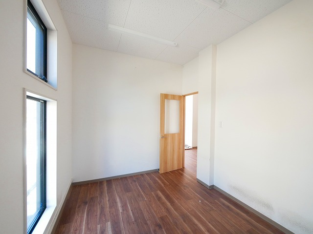 梅美台店舗の内装