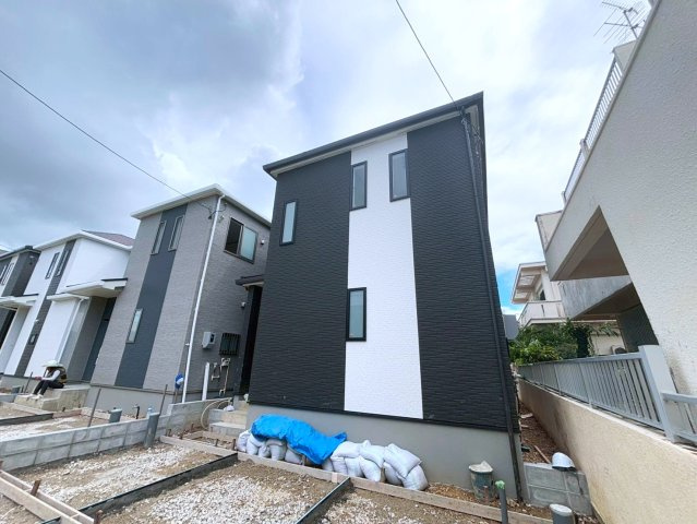 ハートフルタウン那覇市具志　A号棟の外観