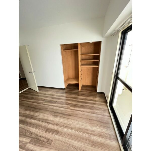 フェルザ住之江公園の収納