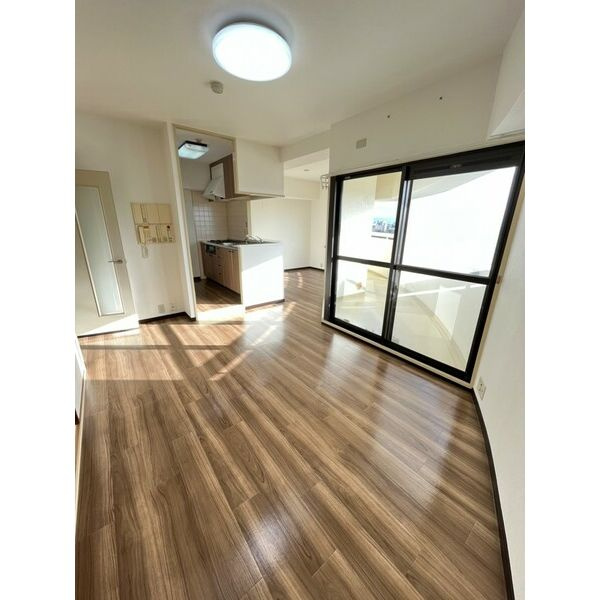 フェルザ住之江公園の居間・リビング