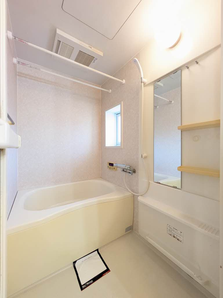 姫路市飾磨区妻鹿のハイツの浴室