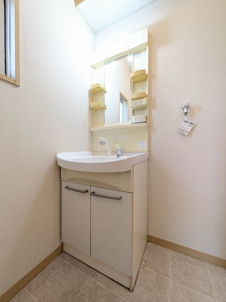 姫路市飾磨区妻鹿のハイツの洗面所