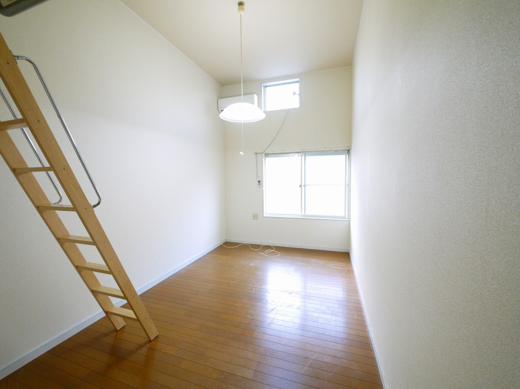 レオパレスナップアネックスの寝室|洋室です