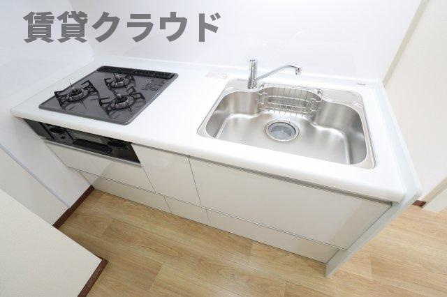 山善ビルのキッチン|きれいなキッチンです