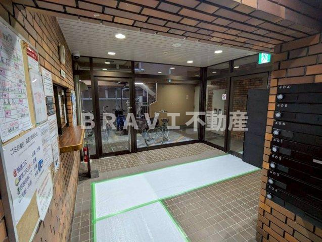 ニューライフ大手前のロビー