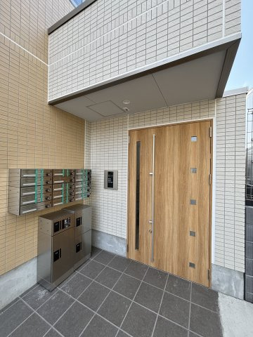 【エントランス】