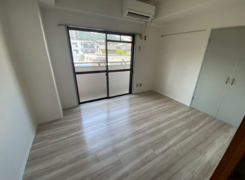 福寿ビルの居間・リビング