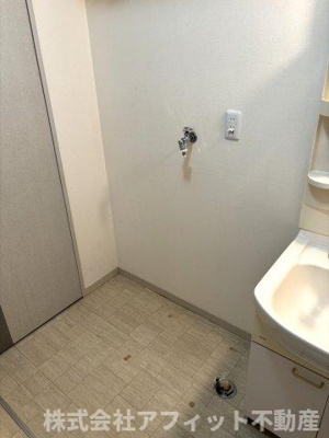 【その他】 | バリュージュ B棟 | 室内洗濯機置場