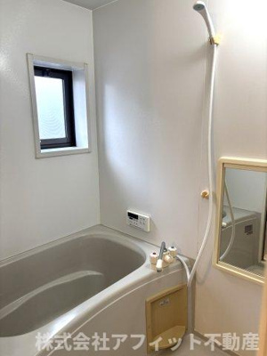 【浴室】 | バリュージュ B棟 | シャワー付き