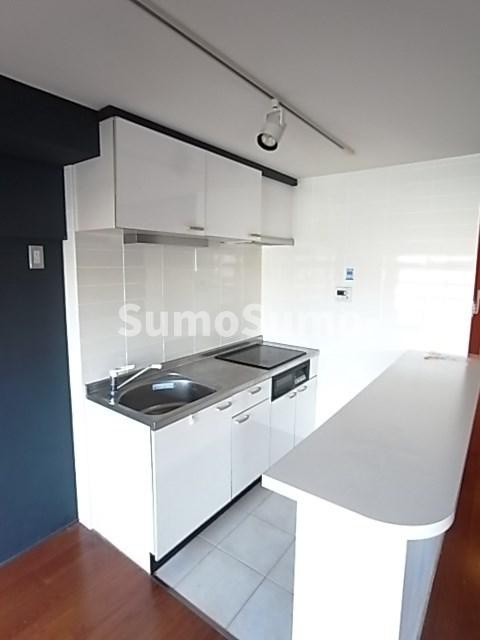 甲子園口ハウスのキッチン