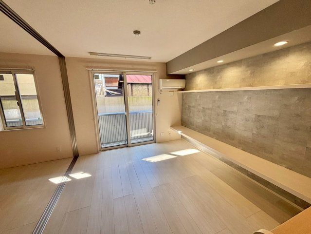 THE RESIDENCE 姫路神屋町 の居間・リビング