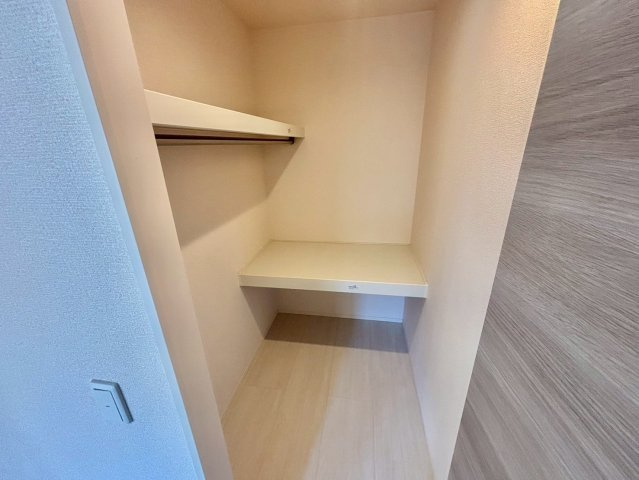 THE RESIDENCE 姫路神屋町 の収納