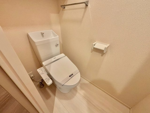 THE RESIDENCE 姫路神屋町 のトイレ