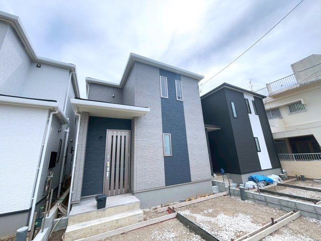 ハートフルタウン那覇市具志　B号棟の外観