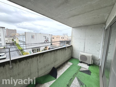 【バルコニー】 | FACEビル